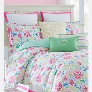 NWT Southern Tide Euro Pillow Shams in White with Pink and Blue Trim